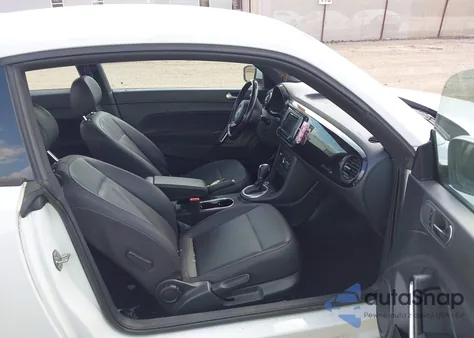 2018 Volkswagen Beetle 2.0T Coast/2.0T S z USA, uszkodzony, nr VIN 3VWFD7AT1JM707989